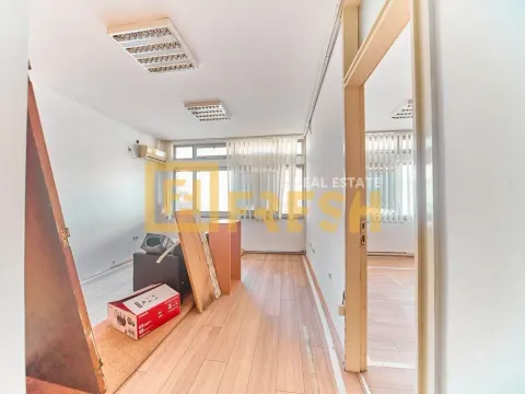 Izdavanje, poslovni prostor, 228m², Preko Morače, Podgorica - image 13