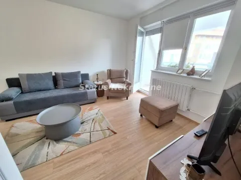 Izdavanje, dvosoban stan, 43m², Centar, Novi Sad - image 13