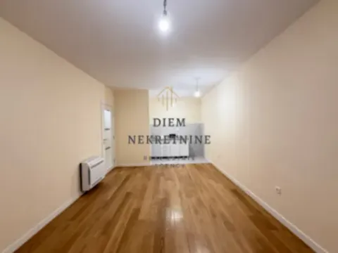 Izdavanje, dvosoban stan, 72m², Central Point, Podgorica - image 10