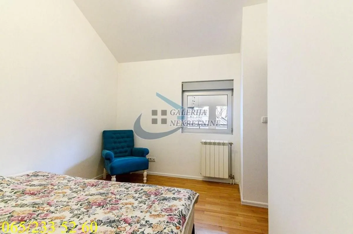 Prodaja, četvorosoban stan, 101m², Autokomanda, Voždovac Sve Podlokacije