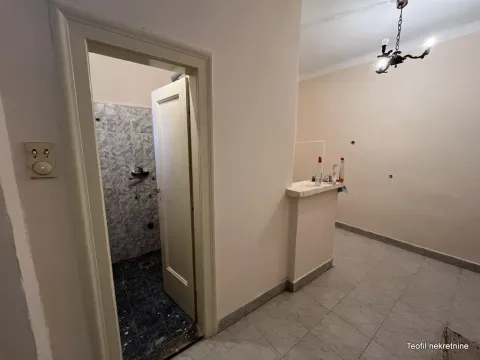 Prodaja, trosoban stan, 78m², Stari Grad, Beograd - image 11