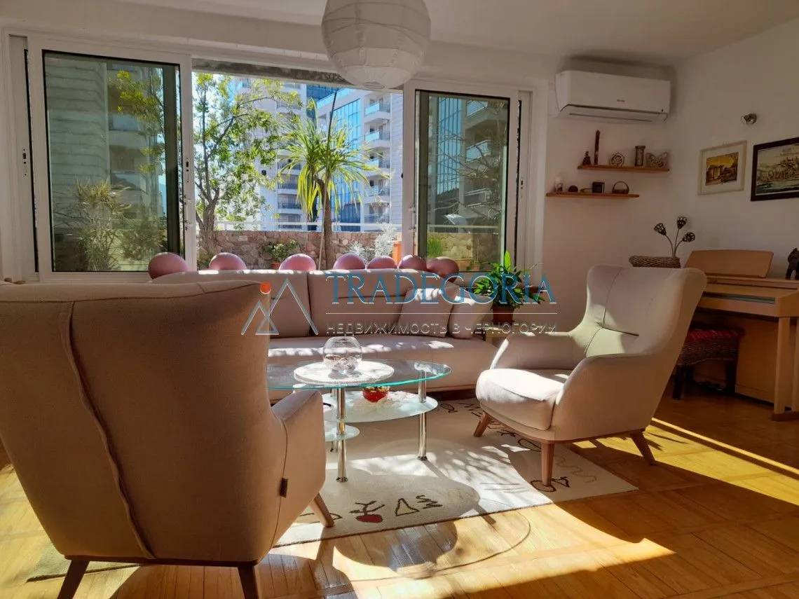 Prodaja, dvosoban stan, 65m², Budva, Crna Gora