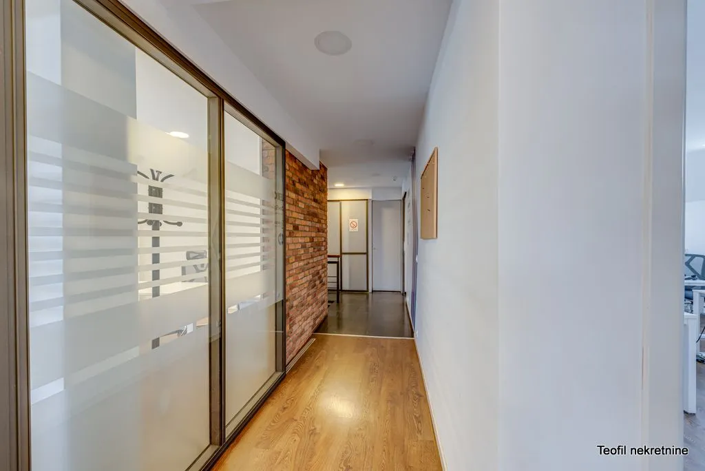 Rent, office space, 230m², Stari Grad, Beograd