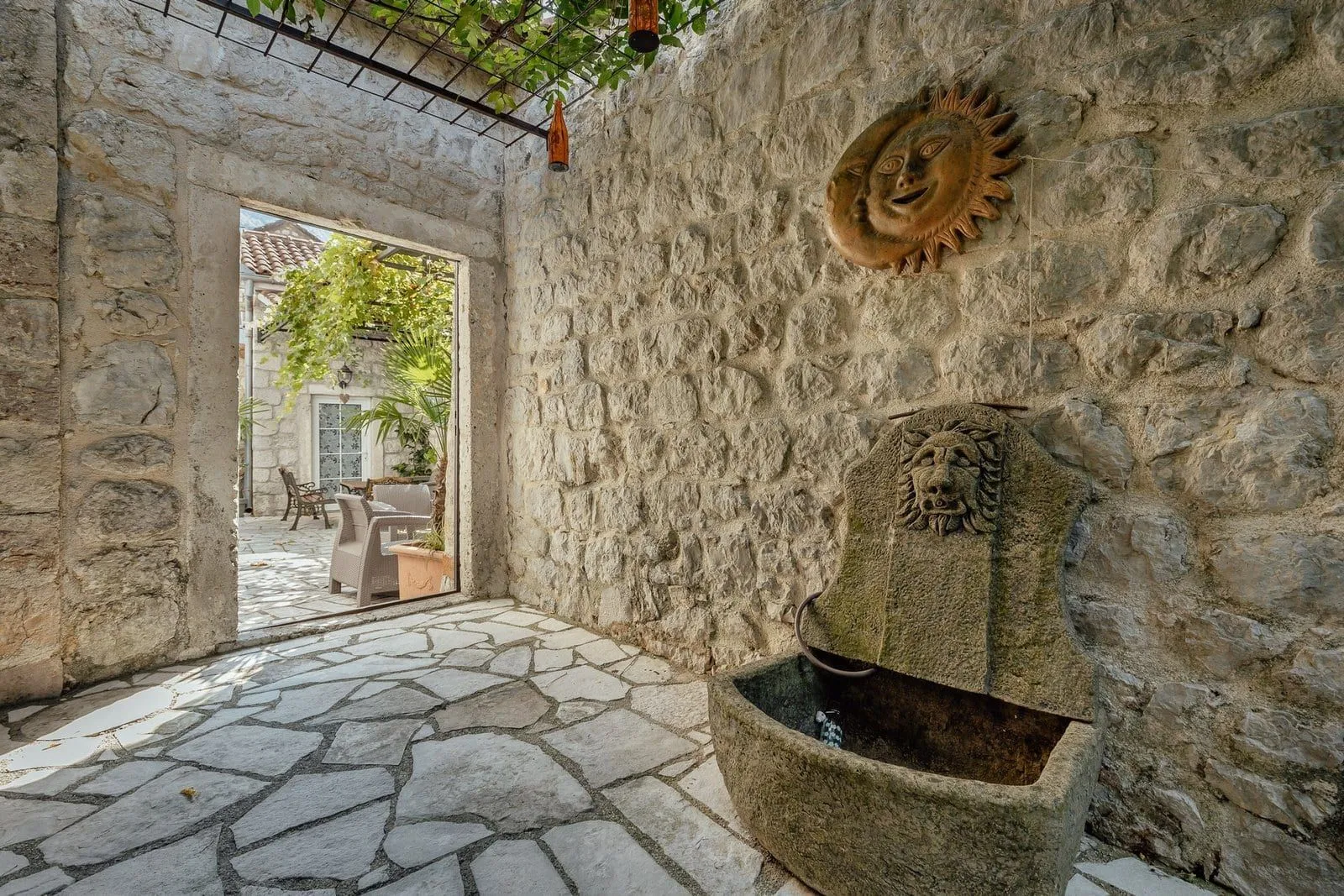Prodaja, kuća, 240m², Risan, Kotor