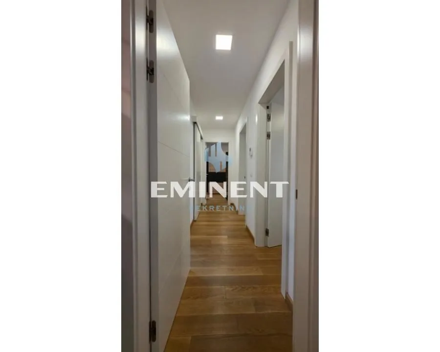 Rent, four bedroom apartment, 104m², Novi Beograd Blok 65, Novi Beograd Sve Podlokacije