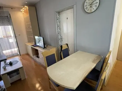 Izdavanje, jednosoban stan, 38m², Grbavica, Novi Sad Sve Podlokacije - image 3