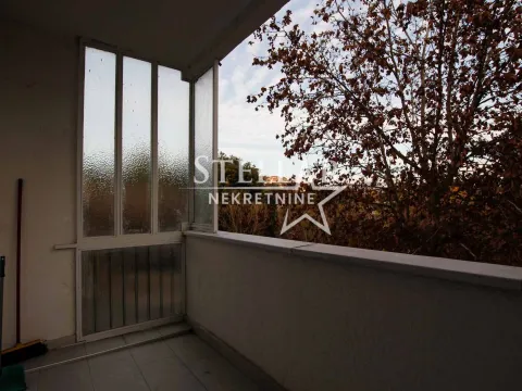 Izdavanje, poslovni prostor, 50m², Preko Morače, Podgorica - image 2