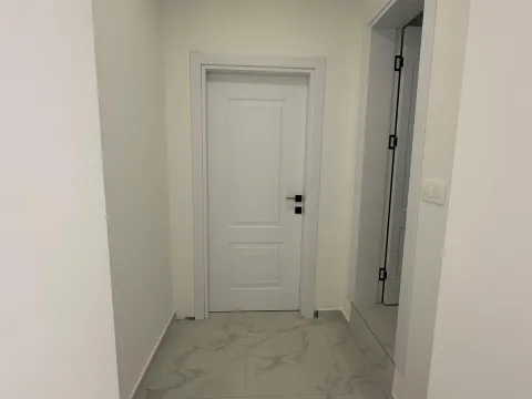 Rent, office space, 33m², Centar, Tivat - image 5