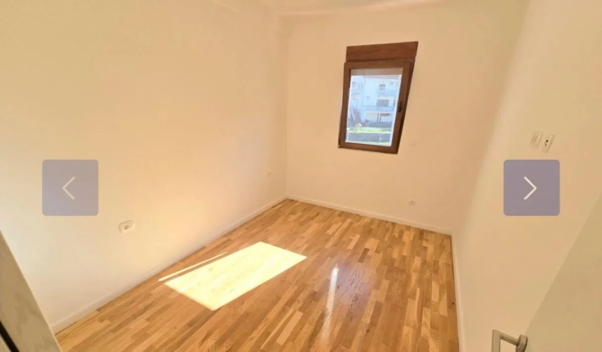 Prodaja, trosoban stan, 140m², Dobrota, Kotor