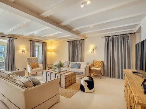 Sale, house, 490m², Dobrota, Kotor - image 11