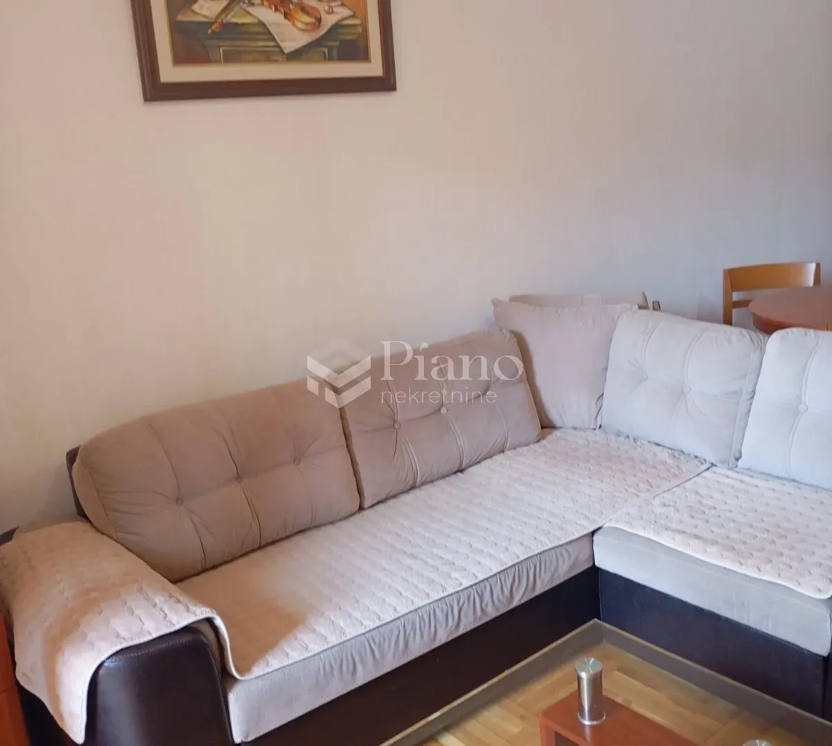 Izdavanje, jednosoban stan, 43m², Krivi Most, Podgorica