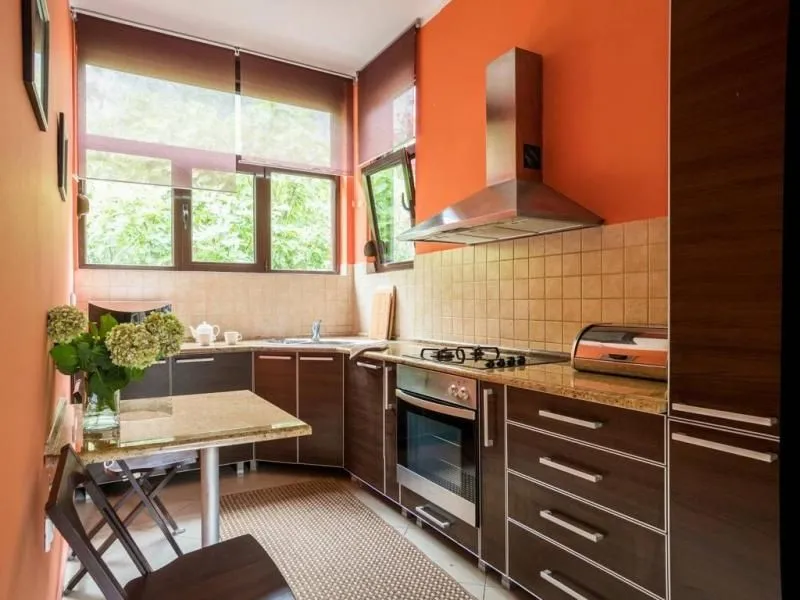 Prodaja, četvorosoban stan, 180m², Kotor, Crna Gora