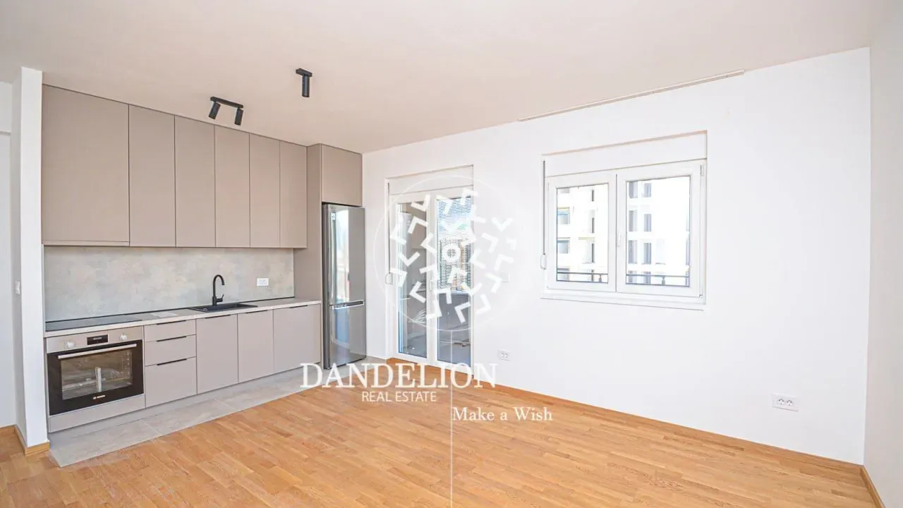 Izdavanje, dvosoban stan, 65m², Stari Aerodrom, Podgorica