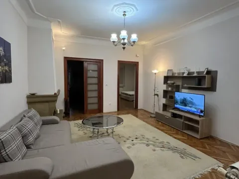 Rent, three bedroom apartment, 120m², Stari Grad, Beograd - image 1