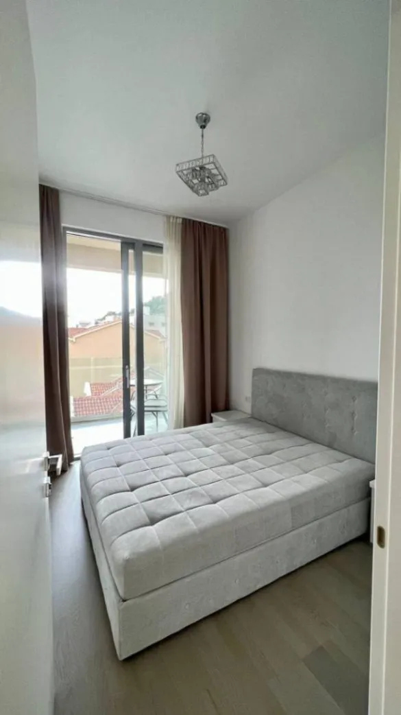 Rent, two bedroom apartment, 70m², Bečići, Budva