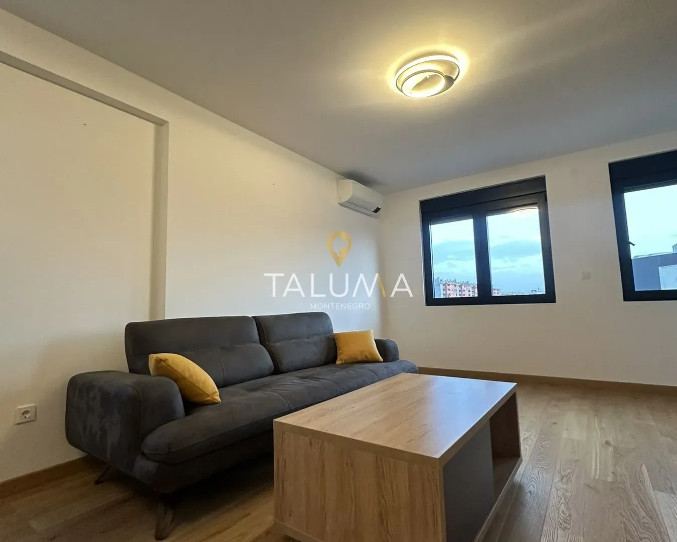 Prodaja, jednosoban stan, 56m², Tološi, Podgorica