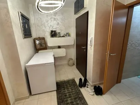 Sale, two bedroom apartment, 90m², Budva, Crna Gora - image 4