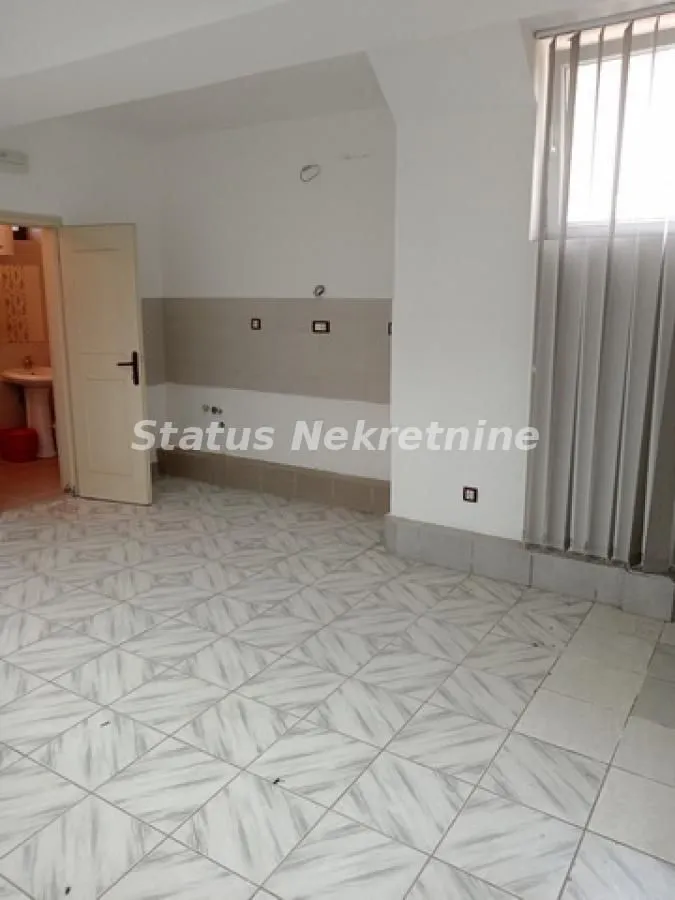 Sale, office space, 84m², Stari grad, Novi Sad