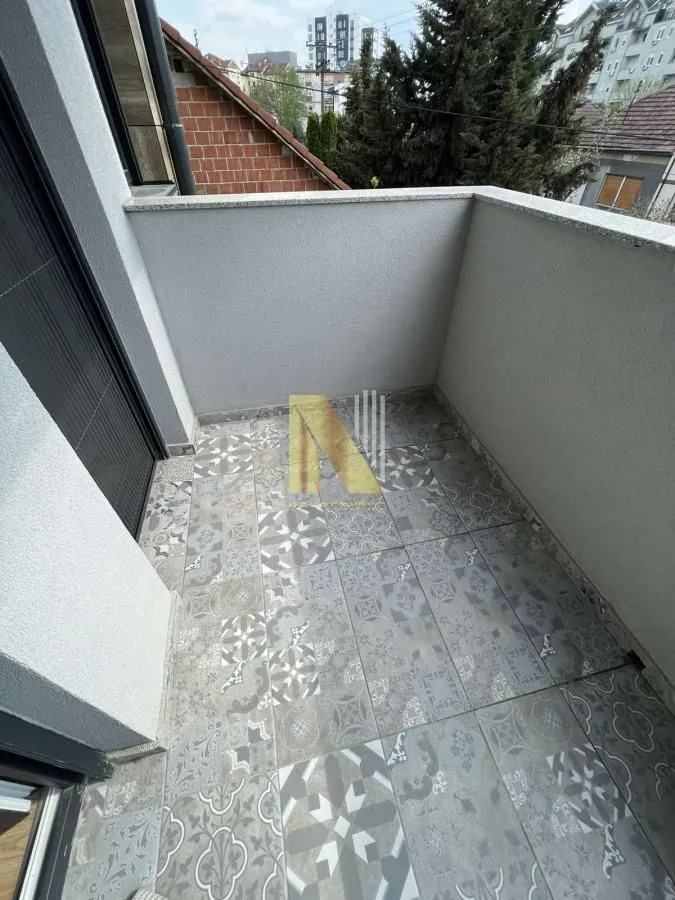 Prodaja, četvorosoban stan, 150m², Banatić, Novi Sad Sve Podlokacije