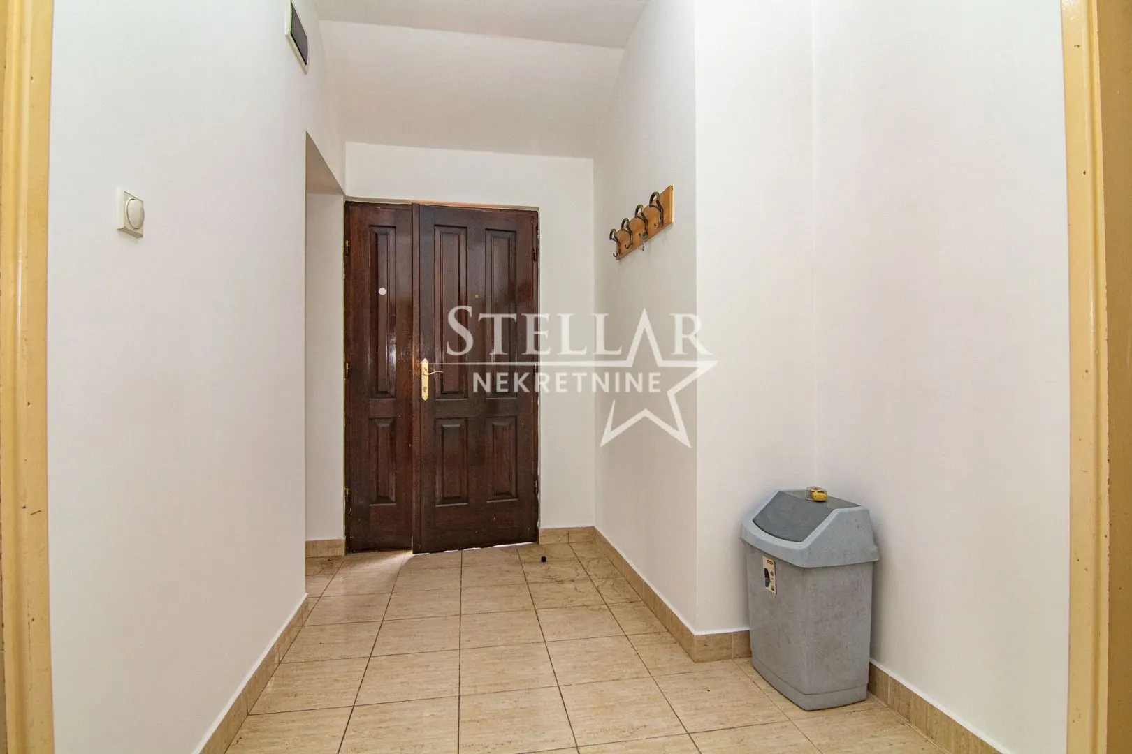 Rent, office space, 120m², Stari Aerodrom, Podgorica