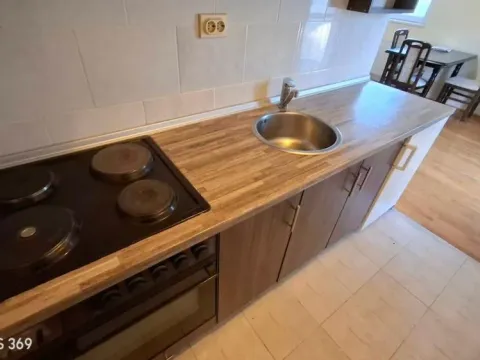 Rent, one bedroom apartment, 30m², Petlovo Brdo, Beograd - image 9