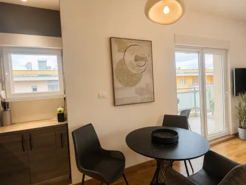Rent, one bedroom apartment, 52m², City Kvart, Podgorica - image 5