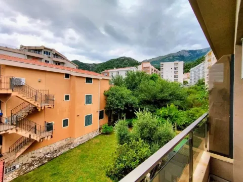 Sale, two bedroom apartment, 53m², Budva, Crna Gora - image 9