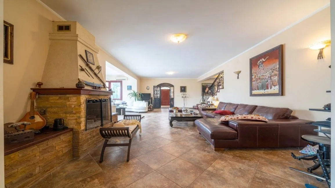 Prodaja, kuća, 450m², Kavač, Kotor