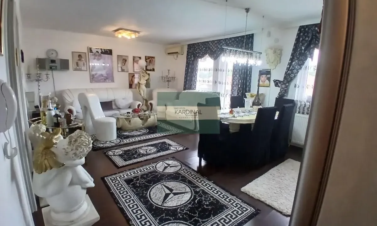 Prodaja, dvosoban stan, 58m², Centar, Jagodina