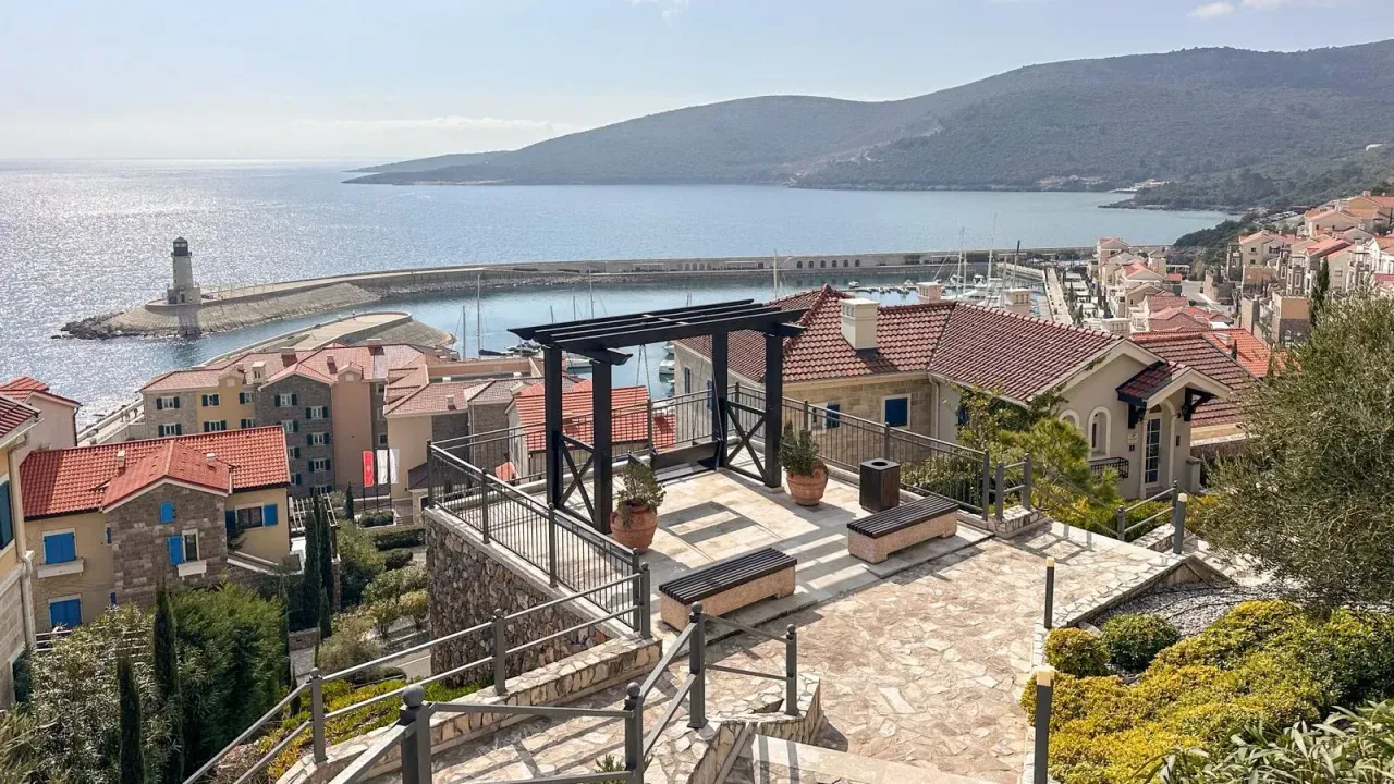 Sale, apartment, 114m², Tivat, Crna Gora