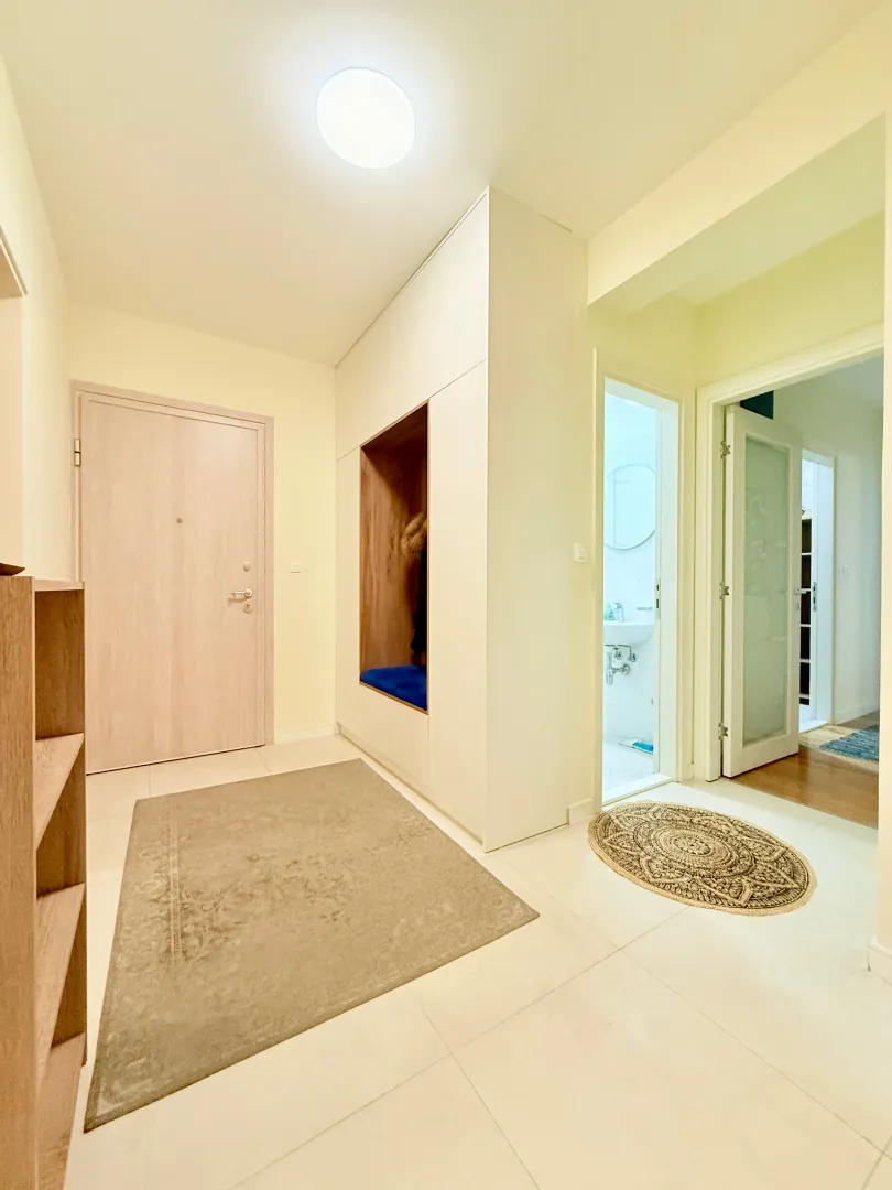 Rent, three bedroom apartment, 94m², Central Point, Podgorica
