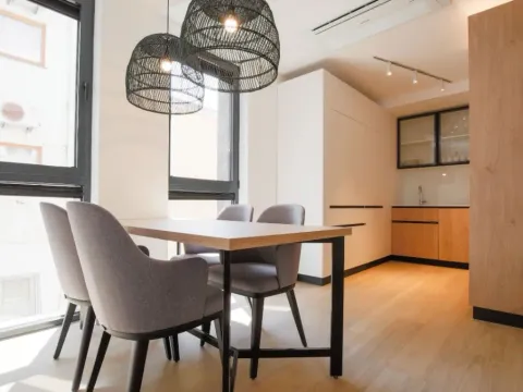 Izdavanje, jednosoban stan, 50m², Centar, Budva