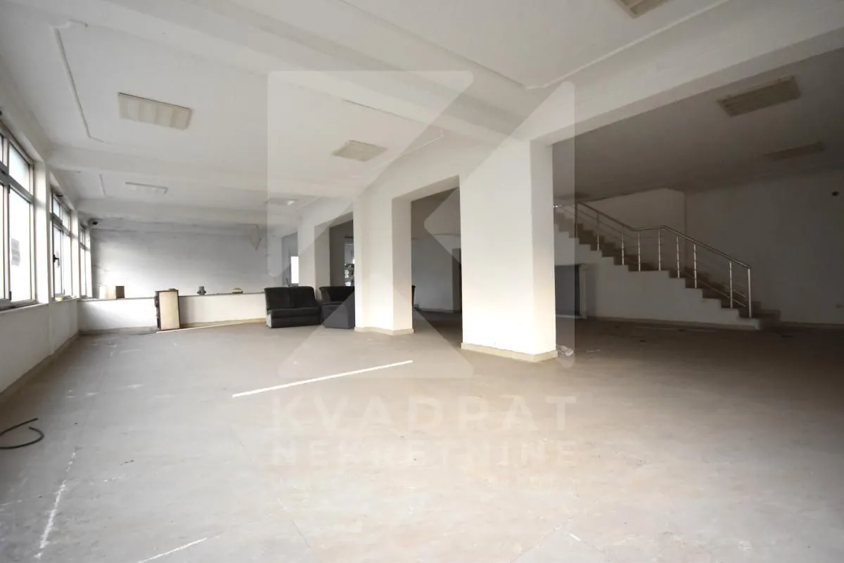 Prodaja, kuća, 343m², Zagorič, Podgorica