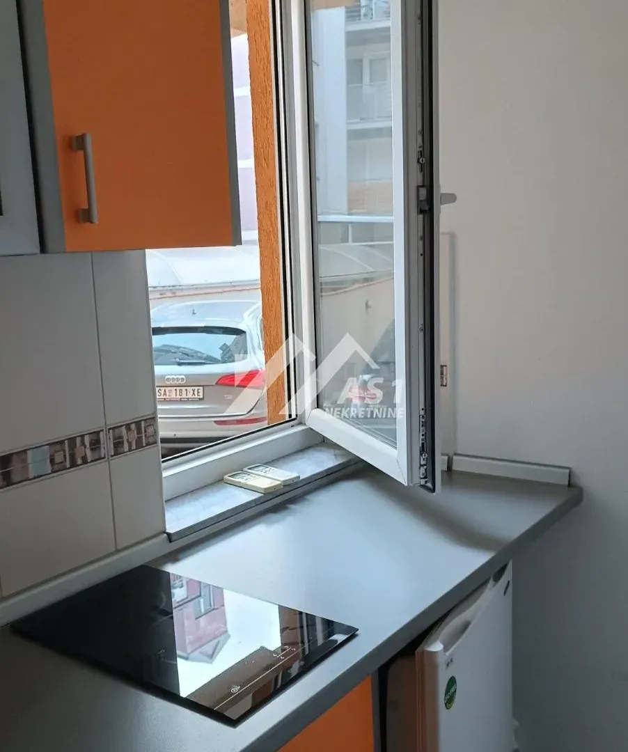 Prodaja, dvosoban stan, 69m², Grbavica, Novi Sad Sve Podlokacije