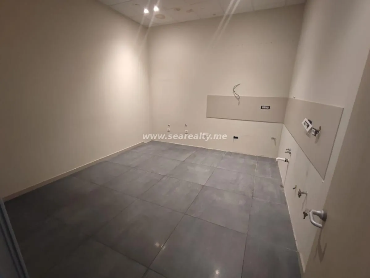 Rent, office space, 220m², Centar, Tivat