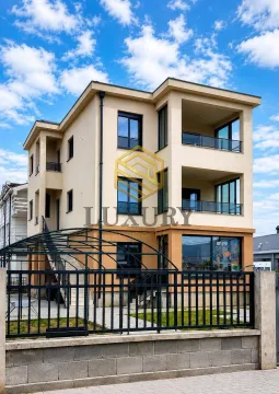 Rent, house, 180m², Gornja Gorica, Podgorica - image 1
