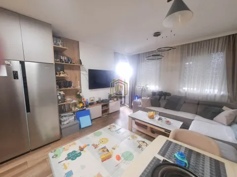 Prodaja, jednosoban stan, 40m², Stari Aerodrom, Podgorica - image 6
