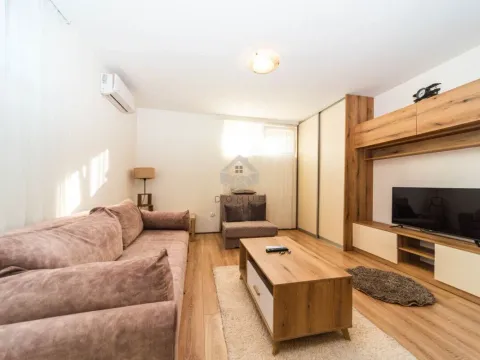 Izdavanje, stan, 28m², Krivi Most, Podgorica - image 2
