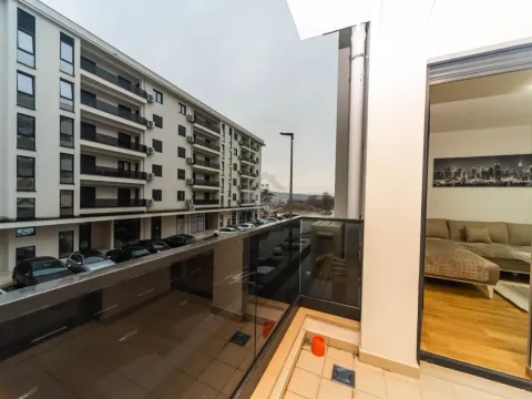 Izdavanje, jednosoban stan, 45m², City Kvart, Podgorica - image 23