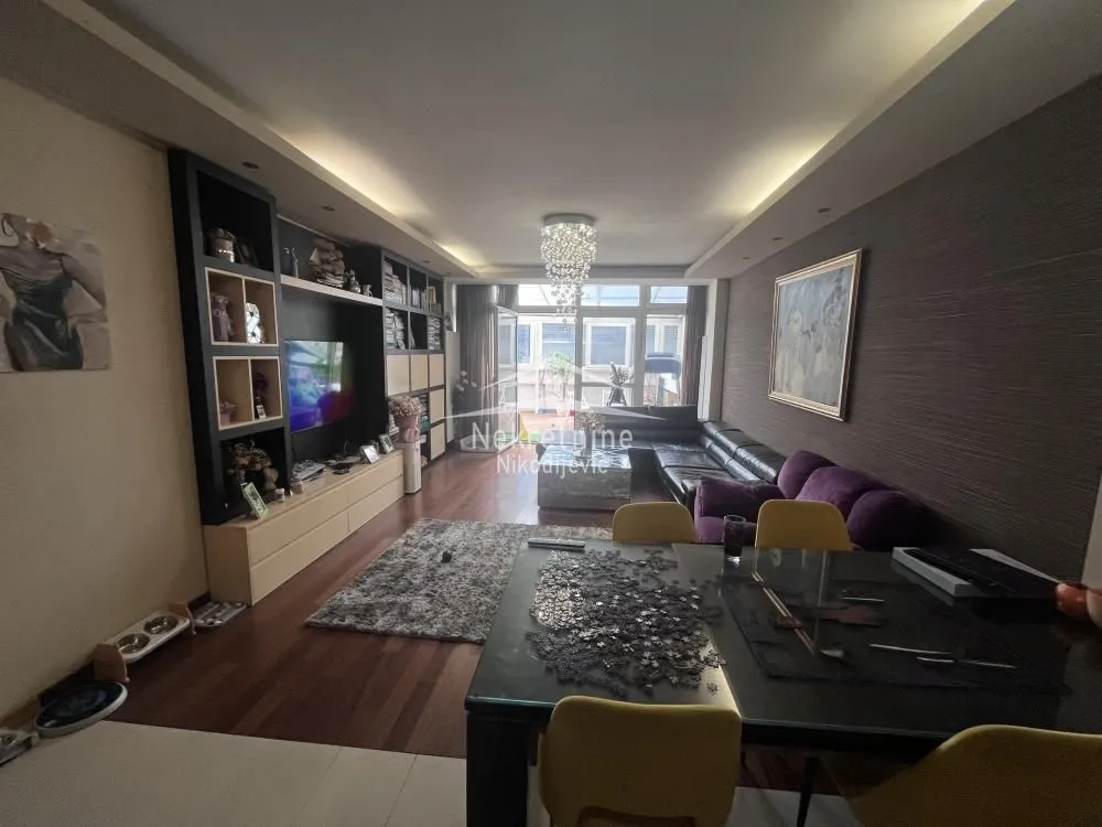 Sale, four bedroom apartment, 167m², Vračar Sve Podlokacije, Beograd