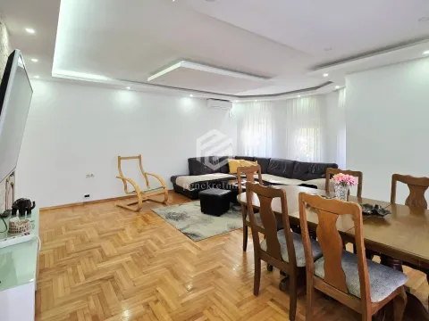 Izdavanje, kuća, 250m², Tuzi, Podgorica - image 5