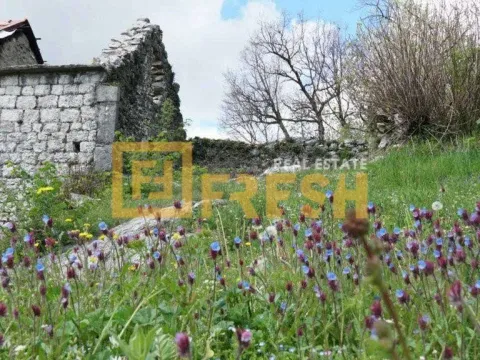 Sale, land lot, 2130m², Cetinje, Crna Gora - image 2