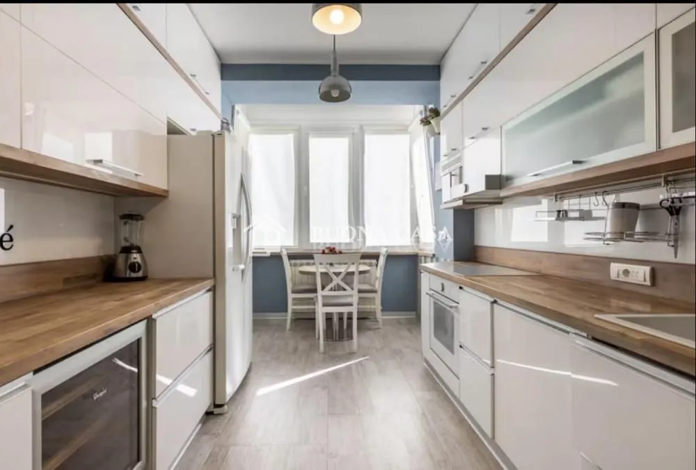 Prodaja, trosoban stan, 80m², Stari Grad, Beograd