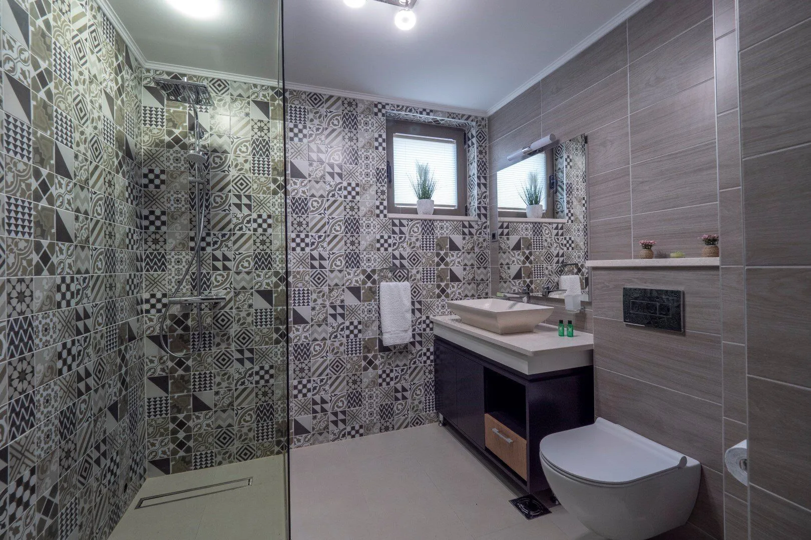 Sale, house, 190m², Prijevor, Budva