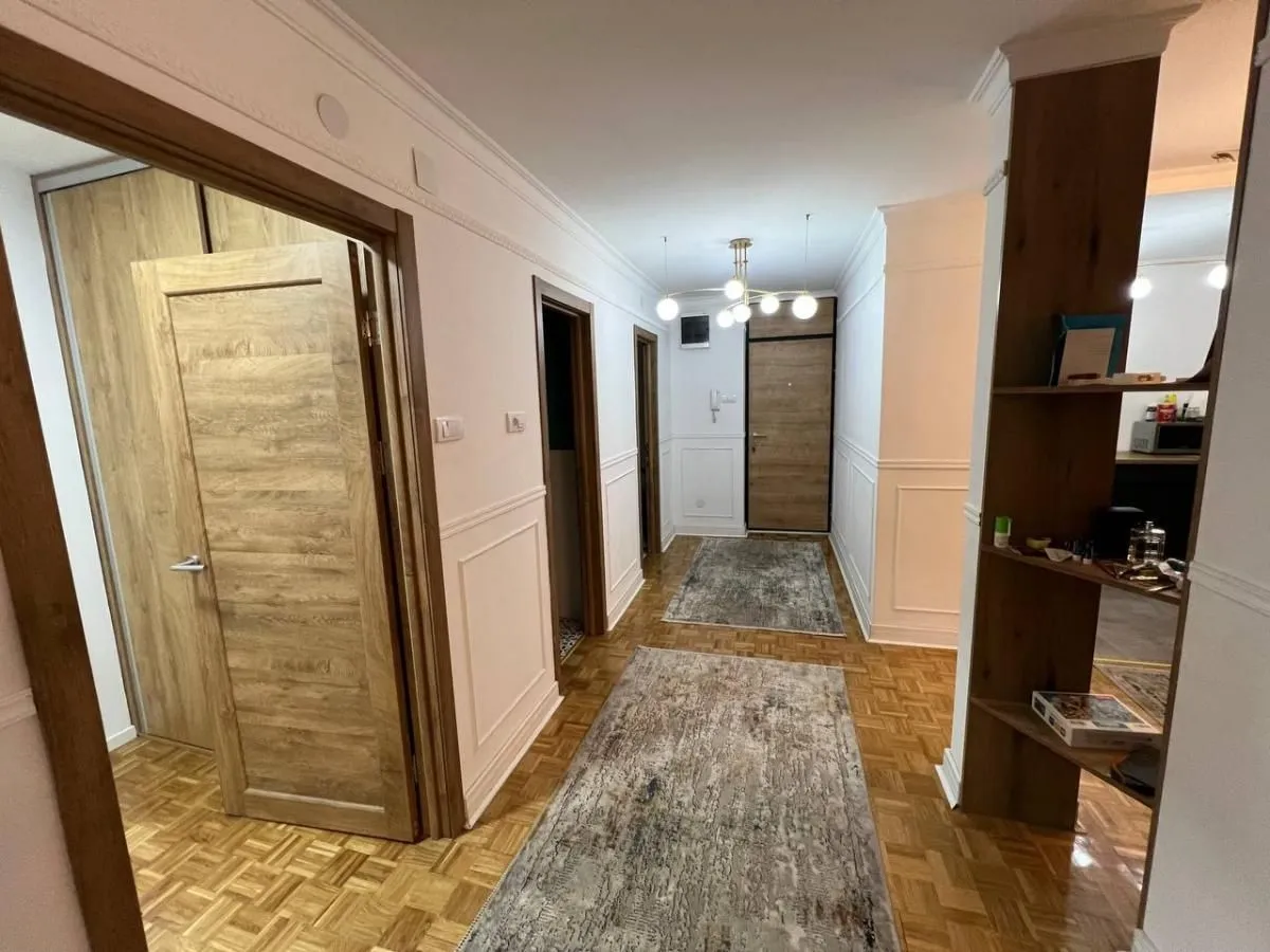 Prodaja, četvorosoban stan, 96m², Sajam, Novi Sad Sve Podlokacije