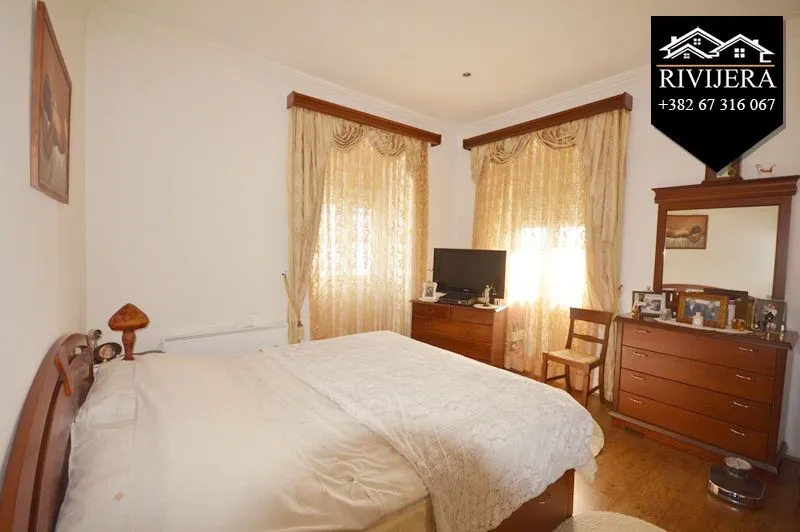 Prodaja, kuća, 130m², Kamenari, Herceg Novi