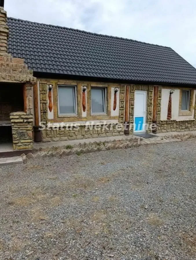 Prodaja, kuća, 137m², Titel, Novi Sad