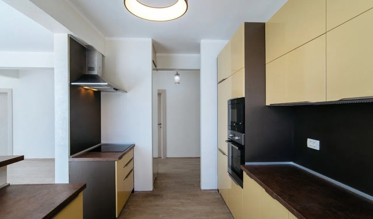 Sale, three bedroom apartment, 233m², Bečići, Budva