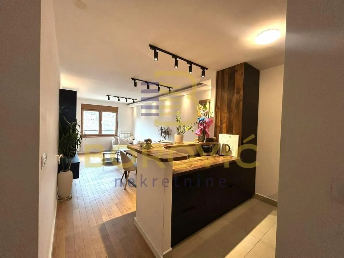 Prodaja, trosoban stan, 70m², Zemun Sve Podlokacije, Beograd