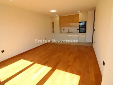 Izdavanje, trosoban stan, 60m², Sajmište, Novi Sad - image 12